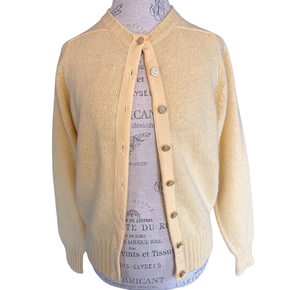 Vintage Allen Solly 100% Shetland Wool Cardigan Sweater Medium Made in Scotland